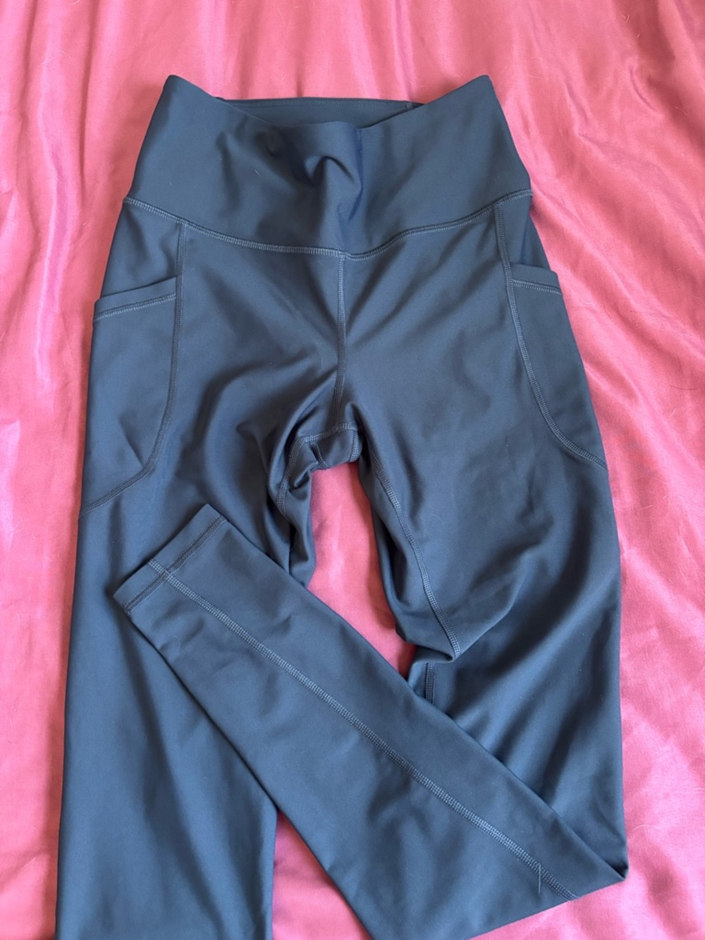 Old Navy Black High-Waist Pocket Leggings